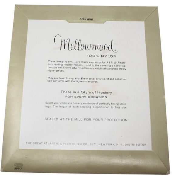 Vintage Nylon Stockings Original Package Mellowmood 1 Pair Ginger Sz 9 - Hey Viv - Picture 2 of 4